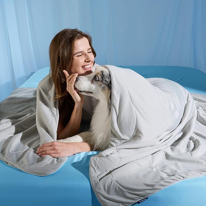 Bedsure Cooling Blanket for Bed with Breathable Air-Core Fill Q-MAX>0.4 - Lightweight Pet Cat Throw Cold Blanket Washable for Summer,Soft Dog Cooling Mat for Couch, Pearl Grey, 60x80