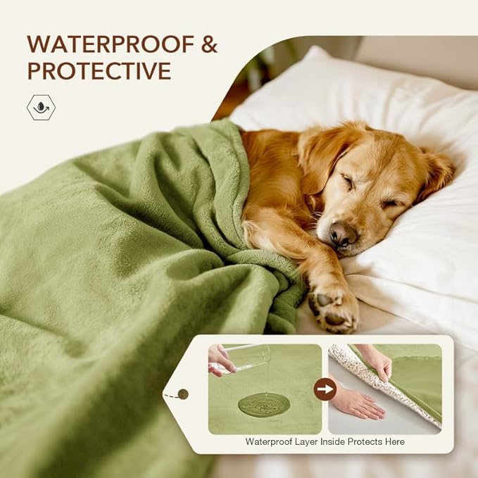 Lekereise Reversible Waterproof Dog Blanket, Super Soft Couch Cover for Dogs, Washable Leak-Proof Protector for Sofa Bed Car Seat, for Cats to Large Dogs (Green, 35" x 50")