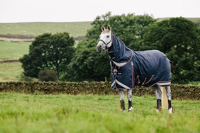 LeMieux Kudos 200g Turnout Blanket - 1680Denier Waterproof Outer - Detachable Neck Inlcluded - Navy - 69"