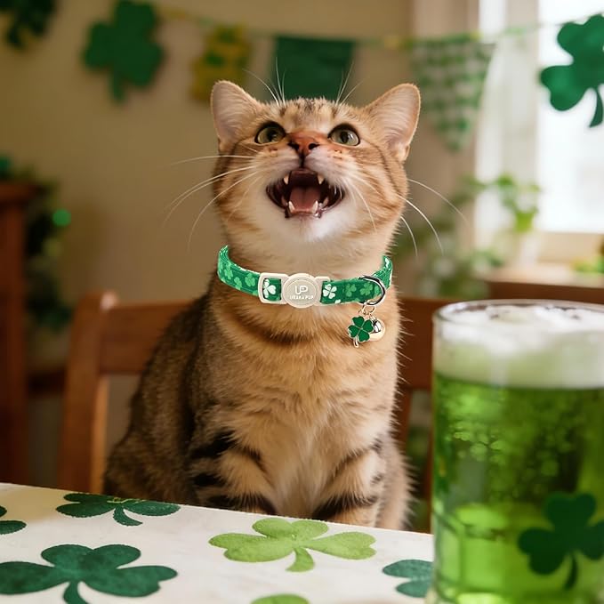 Cat Collar,2Pack St.Patrick's Day Cat Collars Cute Breakaway Kitty Collars,Spring Green Shamrock Cat Collar with Bell, Lucky Clover Kitten Collars with Safety Buckle for Girl & Boy Cats