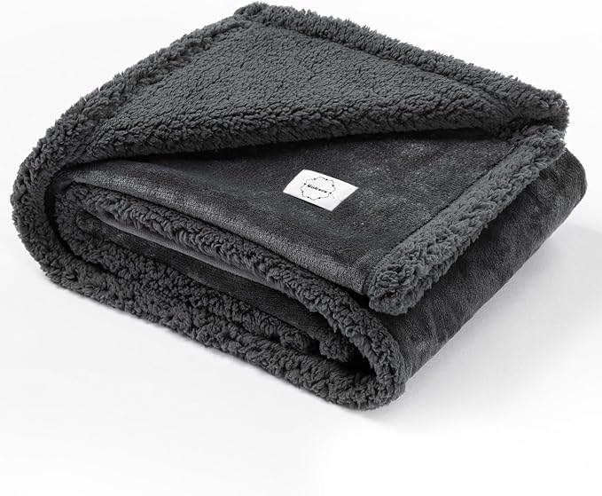 Waterproof Gray Dogs Throw Blanket for Couches,Reversible Pet Sofa Covers Puppy Cat Fluffy Calming Blankets Leakproof Warm Washable Crate Mat-XS-28x20in