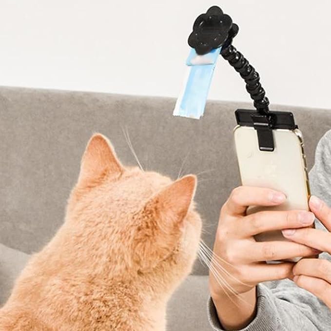 Pet Selfie Treat Clip, Rotatable 360 Degree, Stable Firm Plastic Clip for Smartphone Camera - Easy Attachment, Adjustable Angle, Ideal for Dogs and Cats