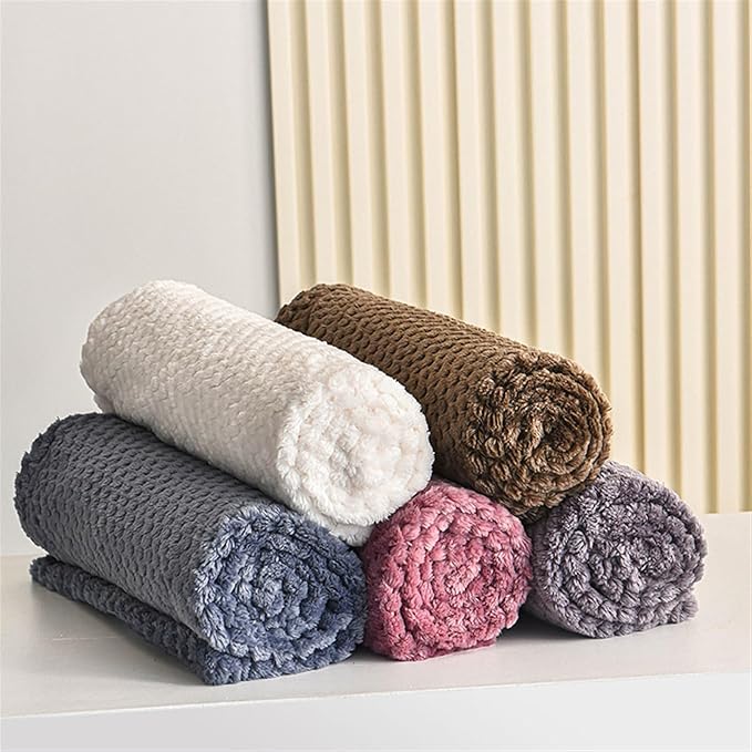 Pet Blanket Warm Soft Dog Blankets Washable Cat Throw Blankets Sofa Bed Couch Furniture Protector Cover for Small Medium Large Dogs Cats, Khaki, 31" x 39"