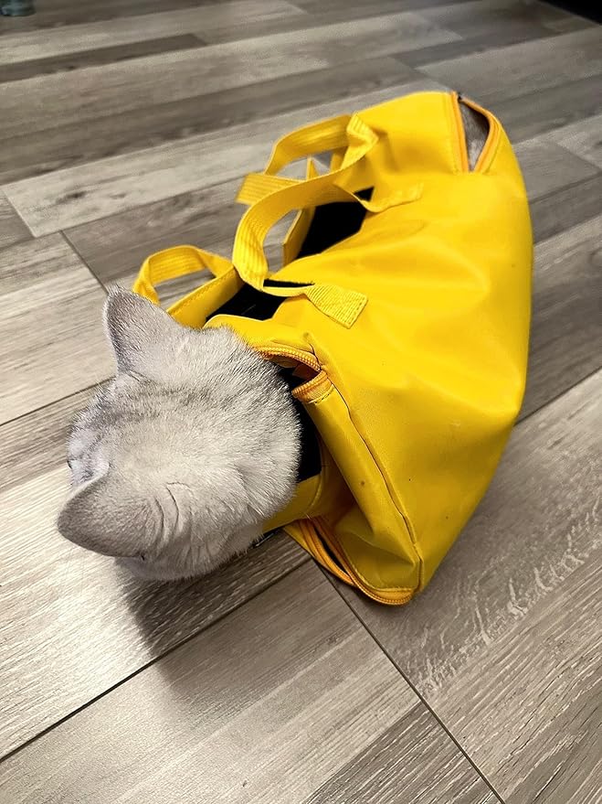 HDKUW Cat Grooming Bag,Foldable Travel Carrier for Cats,Anti-Bite Anti-Scratch Cat Grooming Restraint Bag,Pet Carrier for Administering Eye Drops,Ear Cleaner,Clipping Nails Yellow L