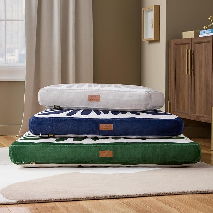 TOWN & COUNTRY LUXE CuddleTown Matisse Everwash® Pillow Pet Bed, Water Repellent Floor Pillow, Machine Washable Cover, Soft & Calming, Green, Small 28"x22"x4"