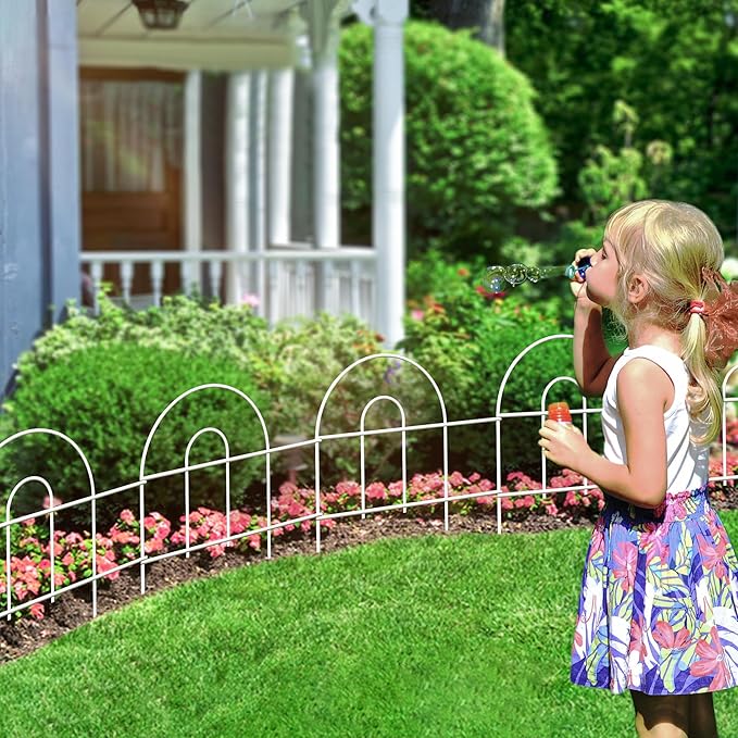 Decorative White Garden Fence Border 18in X50ft Outdoor Metal Wire Garden Fencing Flower Bed Folding Fences Panel Patio Edging Landscape for Yard