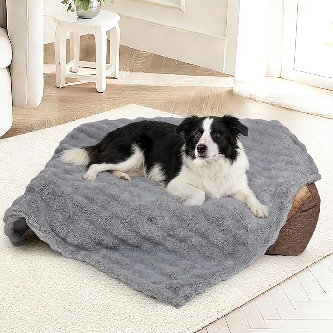 Dog Blankets Washable Pet Blanket - Fluffy Fuzzy Cat Puppy Blanket with Premium 300GSM 3D Fleece Bubble for Pet Kitten Doggy, Grey, 30x40IN