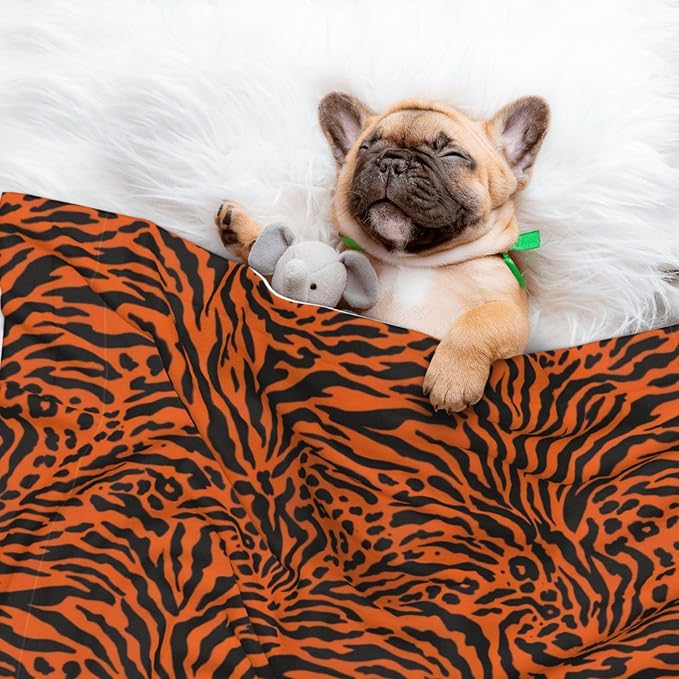 Two Sided Pet Cuddler Blanket for Anxiety Calming, 3D Realistic Cheetah Leopard Print, Reversible Plush Design with Bubble Dot Pattern Provides Familiar Surface Anywhere