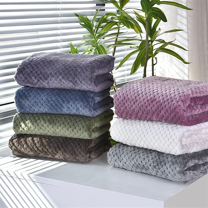Pet Blanket Warm Soft Dog Blankets Washable Cat Throw Blankets Sofa Bed Couch Furniture Protector Cover for Small Medium Large Dogs Cats, Grey, 20" x 28"