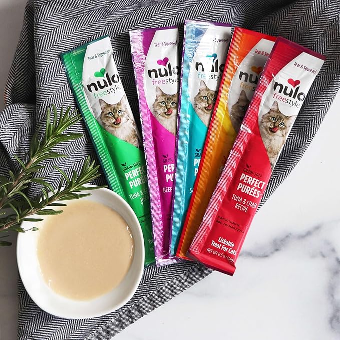 Nulo Freestyle Grain-Free Perfect Purees Premium Wet Cat Treats, Squeezable Meal Topper for Felines, High Moisture Content to Support Cat Hydration, 0.5 Ounce, Tuna & Scallop